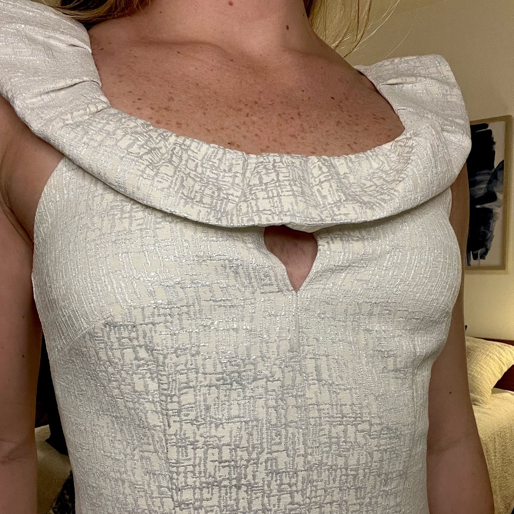 Beautiful white/metallic mini dress - Small - Picture 2 of 4